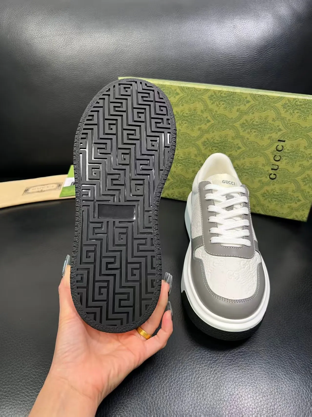 P460 new men's shoes GUCCI [Lightning] latest shoes are shipped. Original quality, fashionable, made of special materials, sheepskin lining, brand new packaging. The foot feels super comfortable and the workmanship is impeccable. Size: Male 38-45, No. 058